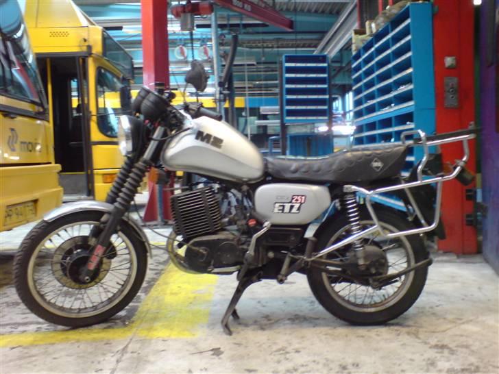 MZ 251 etz billede 3