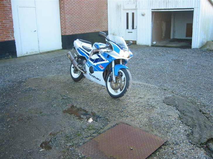 Suzuki GSXR 400 (GK76A) billede 8