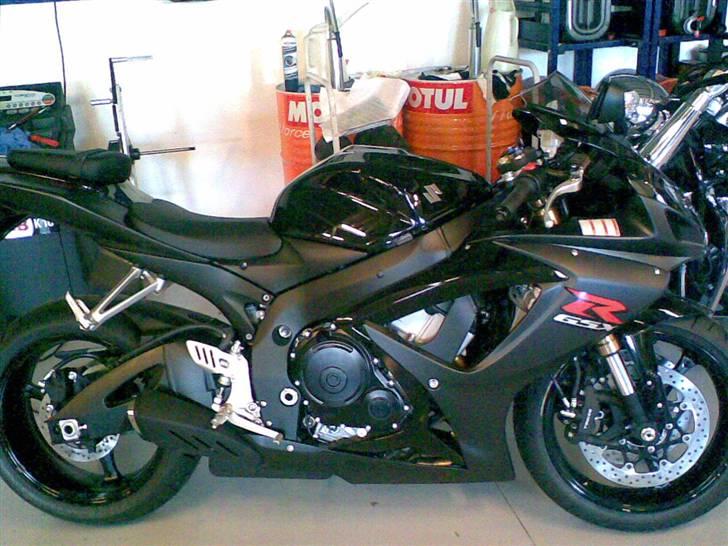 Suzuki Gsxr-600 k7 "SOLGT" billede 10