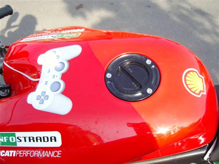 Ducati 998 S BAYLISS no 25/400 SOLGT billede 11