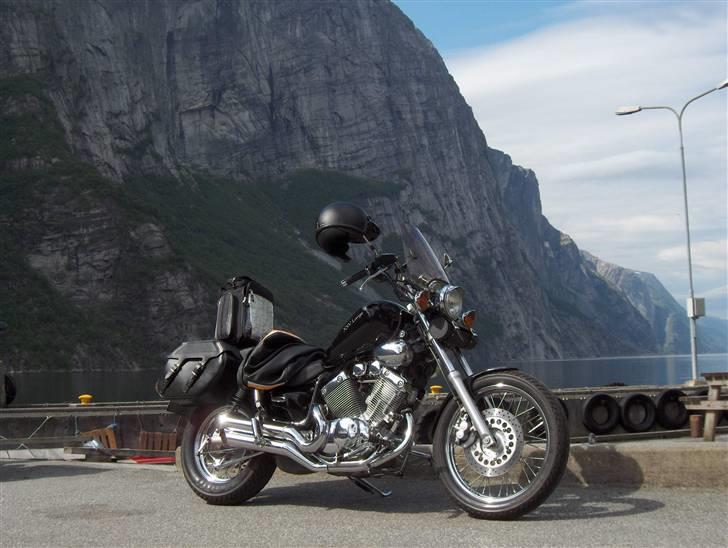 Yamaha xv 535 - Baggrundsbillede...Lysefjorden i Norge billede 1