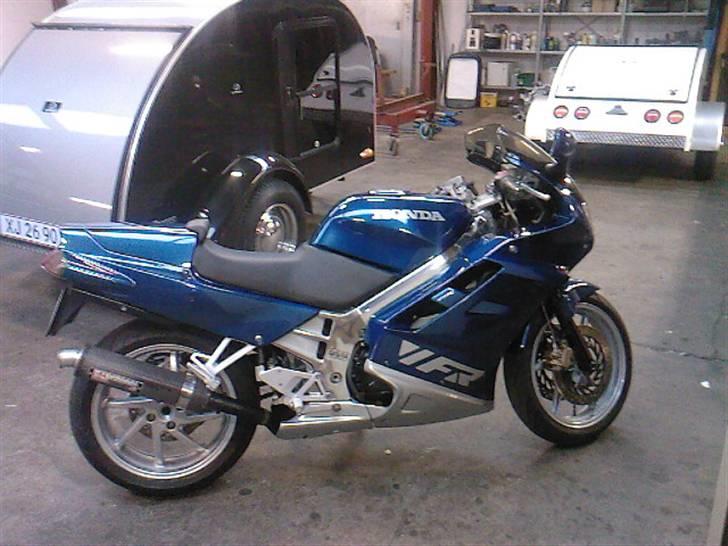 Honda vfr 750 billede 1