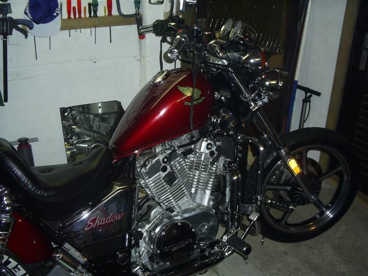 Honda Honda VT 700 (solgt) billede 4
