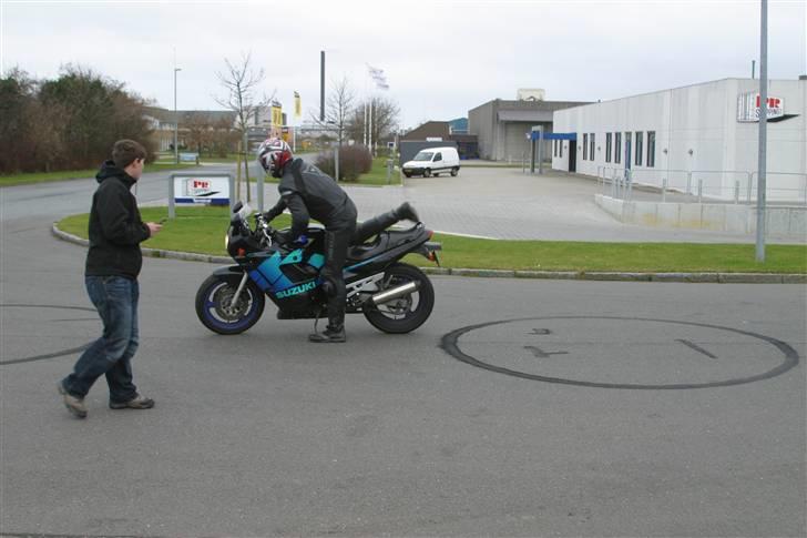 Suzuki Gsx 600 f billede 17