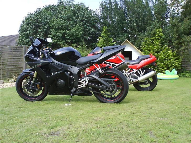 Yamaha YZF-R6 - solgt billede 2