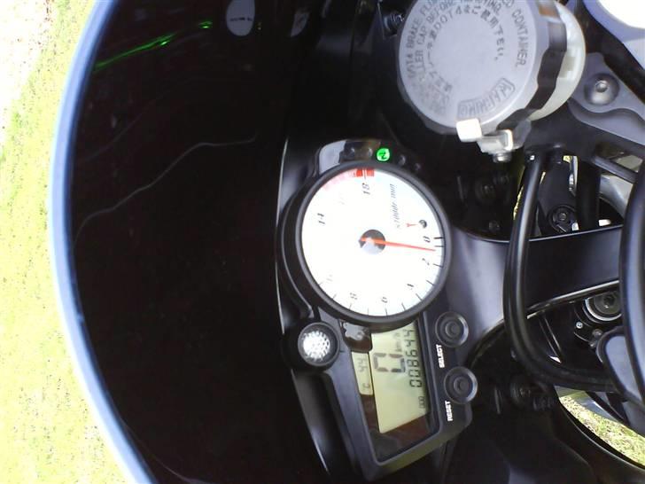 Yamaha YZF-R6 - solgt billede 3