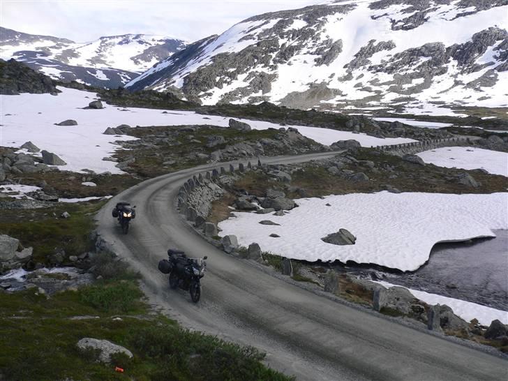 Suzuki dl 650 v-strom (SOLGT) - Naturen var fantastisk. Min med lys på bagerst. billede 20