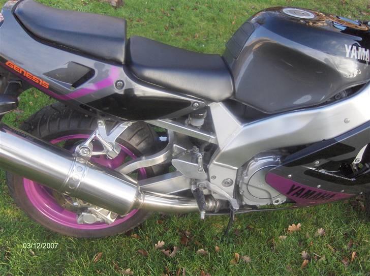 Yamaha YZF 750 R billede 5