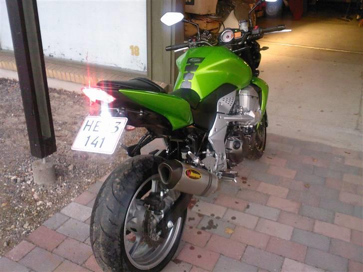 Kawasaki Z750 - nyvasket og lækker billede 2