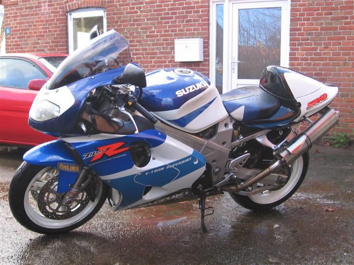 Suzuki TL1000R Solgt:( billede 1