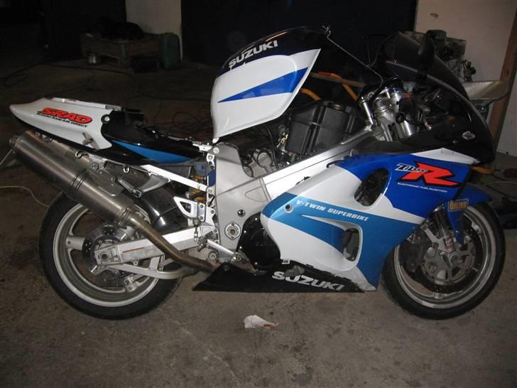 Suzuki TL1000R Solgt:( billede 2