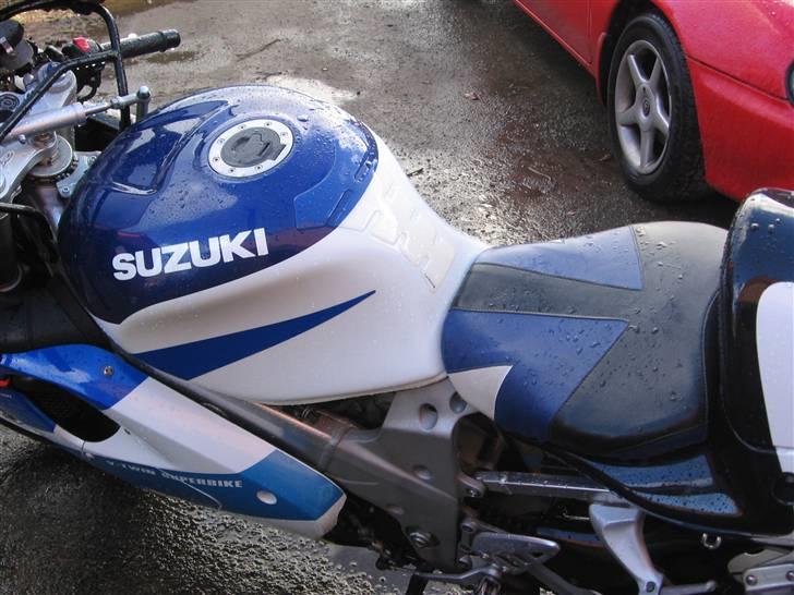 Suzuki TL1000R Solgt:( billede 7