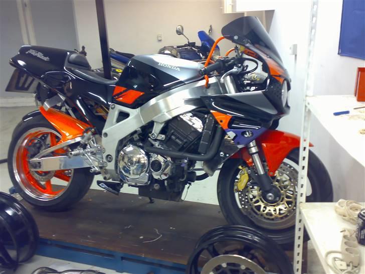 Honda cbr 900rr/1100 solgt billede 7