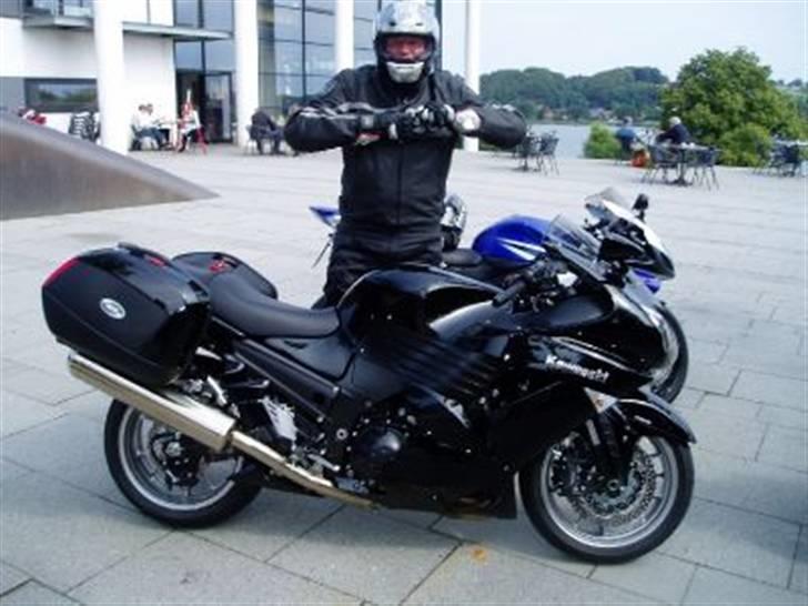 Kawasaki ZZR1400 billede 1