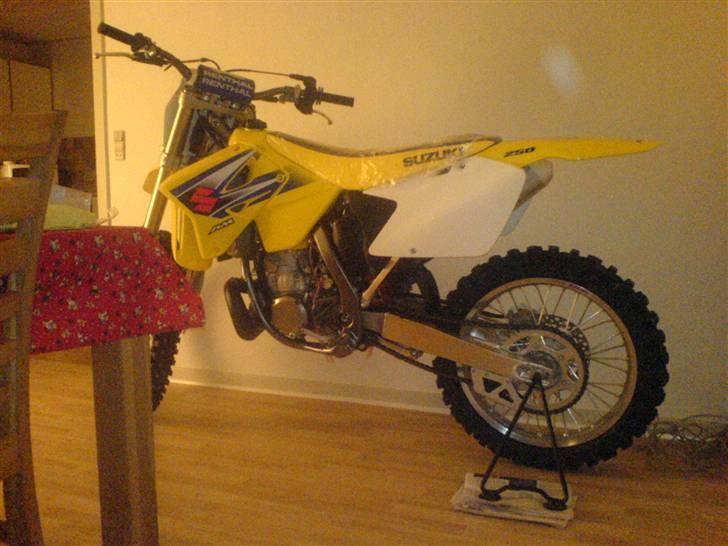 Suzuki RM 250 *Solgt* billede 5