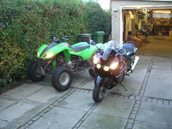 Kawasaki ZZR1400 - mit legetøj ZZR1400 +kawasaki Vforce 700 crosser billede 5