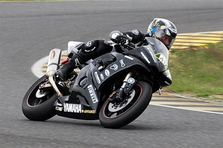 Yamaha YZF R6 Baneracer (solgt)  - Pannonia Ring 2008 billede 1