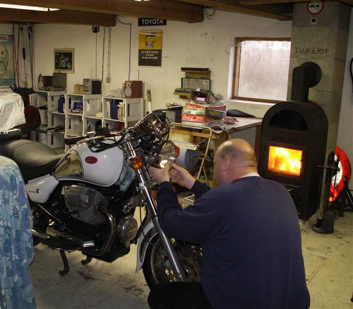 Moto Guzzi ev 1100 - lygte mont efter vel overstået el arb billede 4