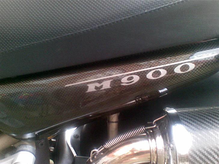Ducati 900 Monster - (Solgt!) - Ny-lakeret Sædeskal og Sidedæksler i Carbon... billede 6