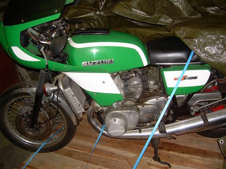 Suzuki GT750 Vandbøffel billede 2
