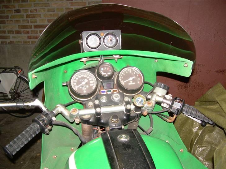 Suzuki GT750 Vandbøffel billede 3