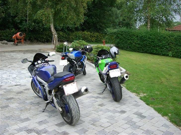 Kawasaki ZX7R ( Solgt ) billede 16