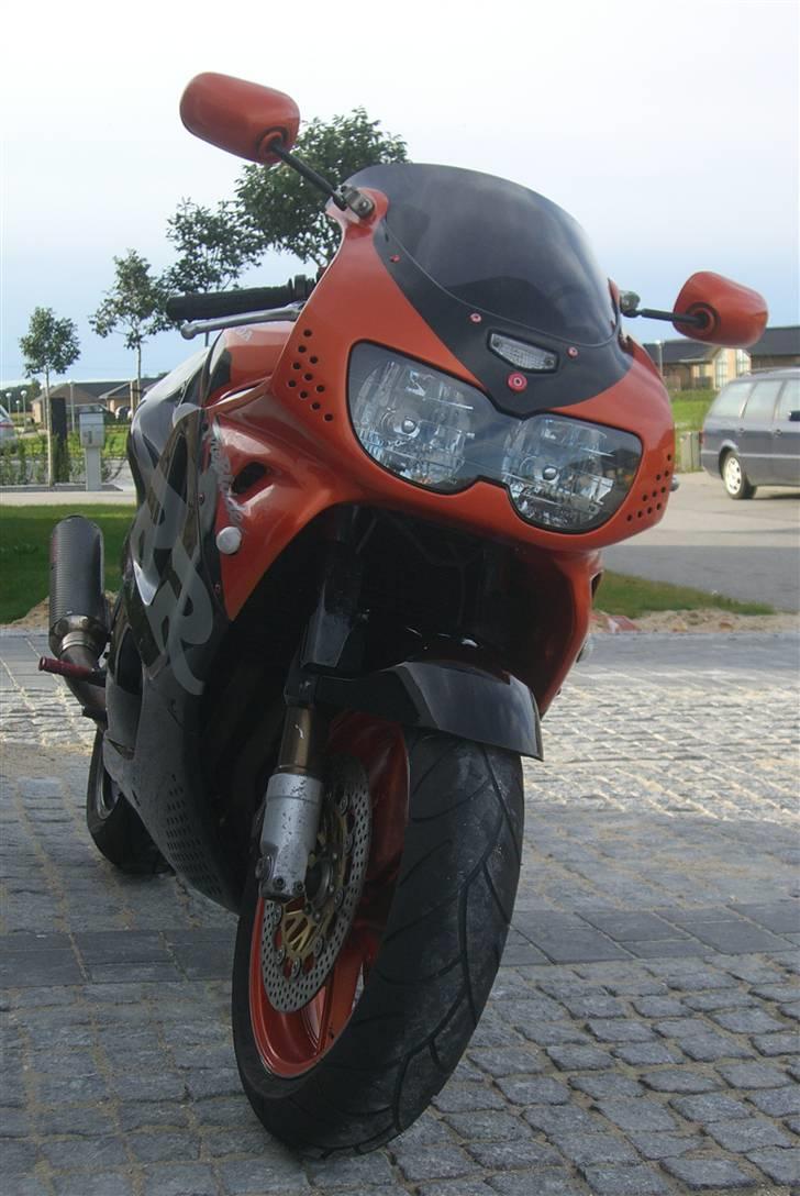 Honda CBR 900RR Fireblade Solgt billede 2