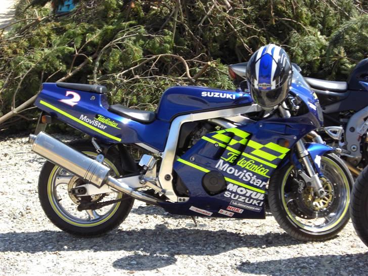 Suzuki GSXR 400R gk76a(SOLGT) billede 1