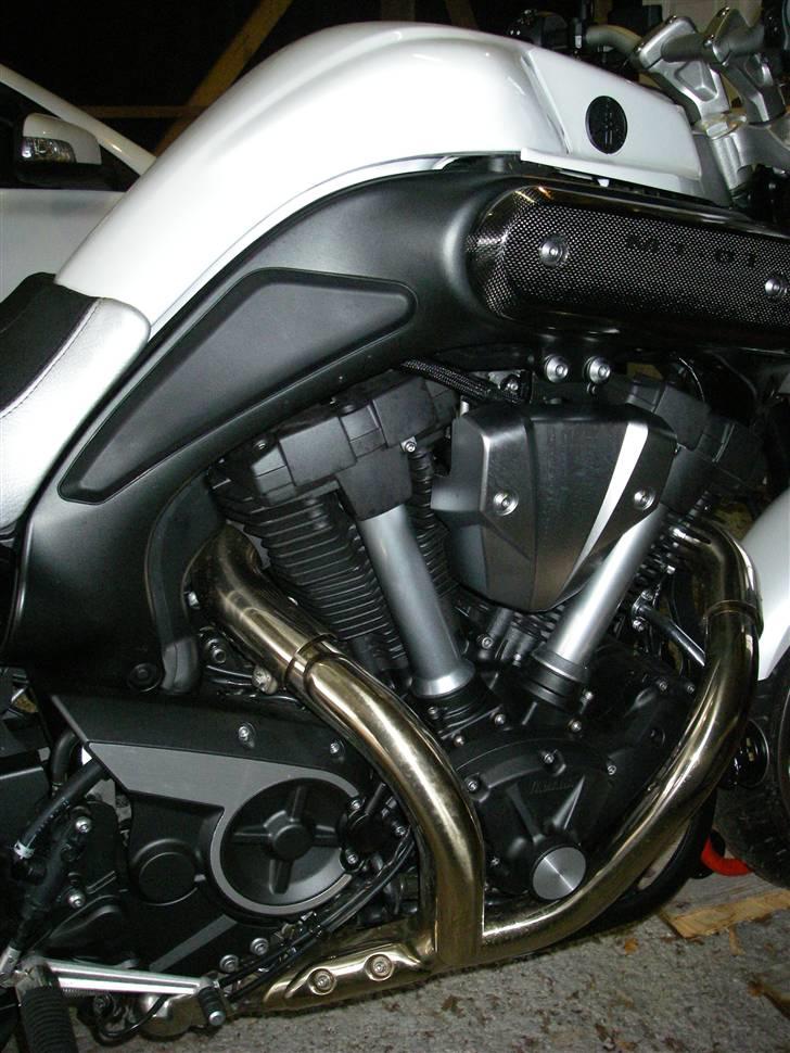 Yamaha MT-01 - Den motor gør bare én glad! Smuk og rå som få! billede 1