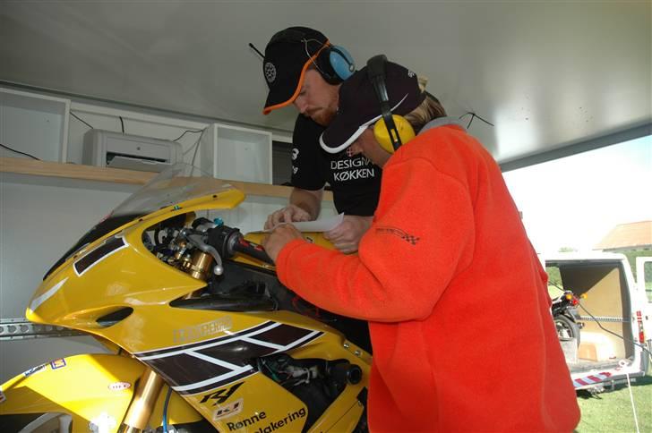 Yamaha YZF-R1 ¤SOLGT¤ - I testbænk billede 3