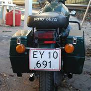 Moto Guzzi v 35 II policia