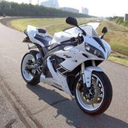 Yamaha R1