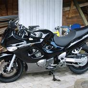 Suzuki GSX 750F