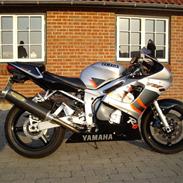 Yamaha YZF R6