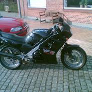 Honda VFR 750 F