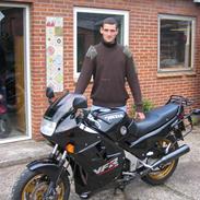 Honda VFR 750 F