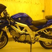 Suzuki SV650S 2004 - *SOLGT*