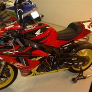 Honda cbr 1000rr