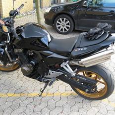 Kawasaki Z 750 (okt 2011 - totalskadet :-(...)