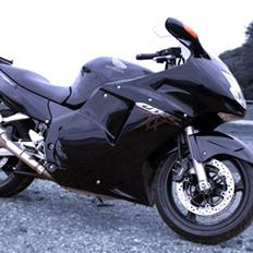 Honda CBR 1100XX Blackbird "Solgt"