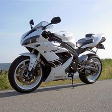 Yamaha R1