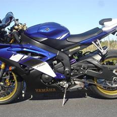 Yamaha R-Sexy