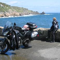 Suzuki V-Strom DL650 AK7