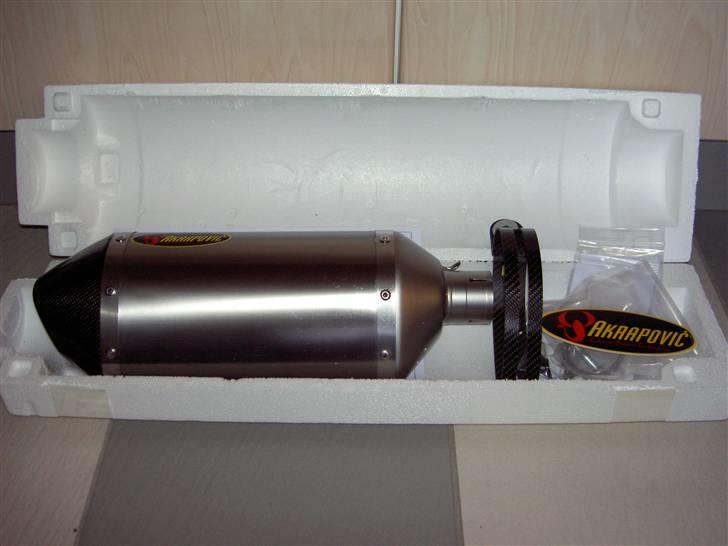 Yamaha YZF-R6 - Min "lille" pakke den nye Akrapovic udst. billede 6