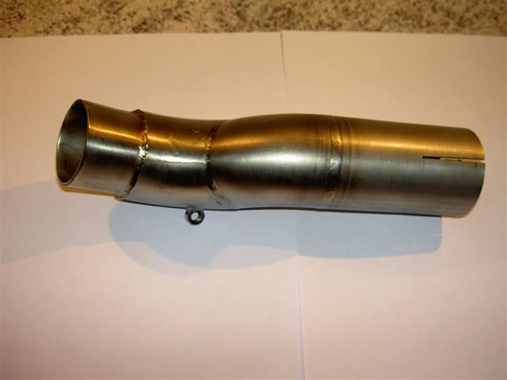 Yamaha YZF-R6 - Mellemrør til den nye udst. inden polering billede 7