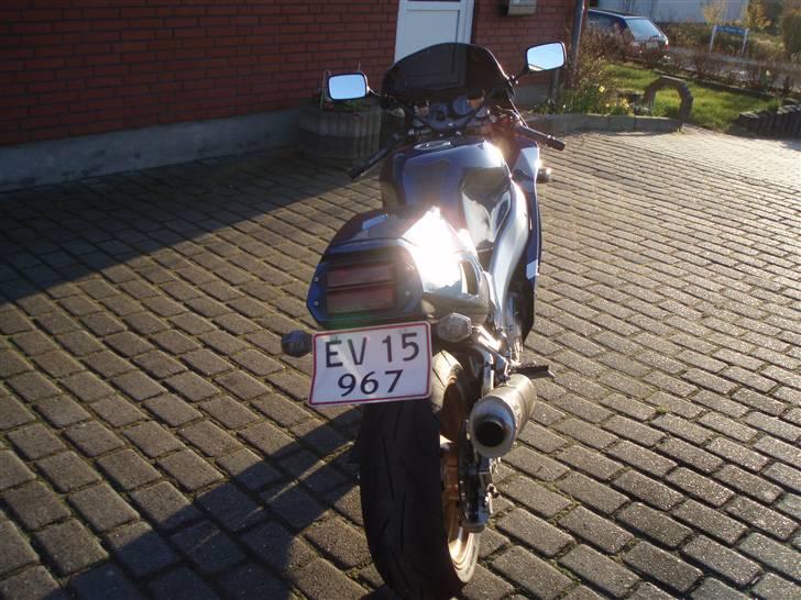 Yamaha Yzf 750R Solgt - Fjernet bagskærm og hvide blink billede 11