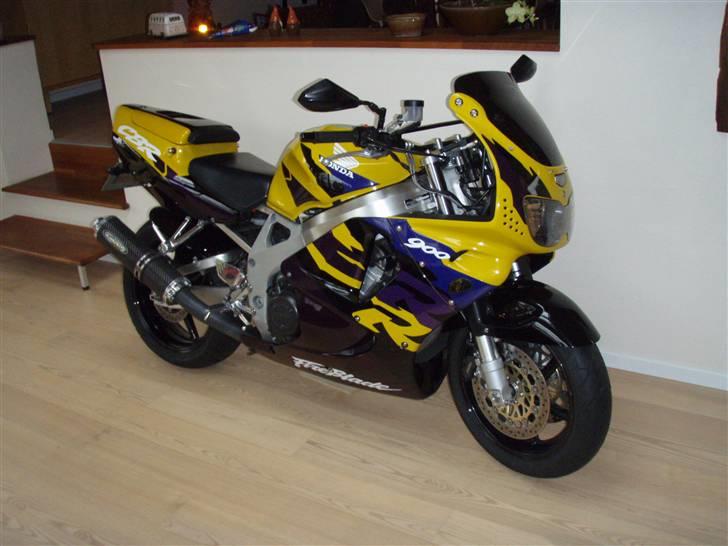 Honda CBR 900,  **SOLGT** billede 12