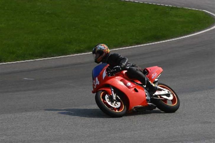 Suzuki rgv 250 vj22m billede 4