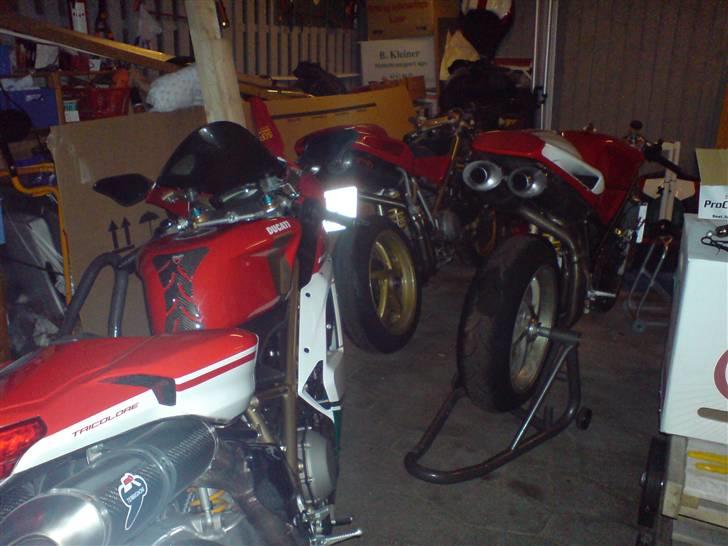 Ducati 748/996 - Min Garage med rod... billede 4