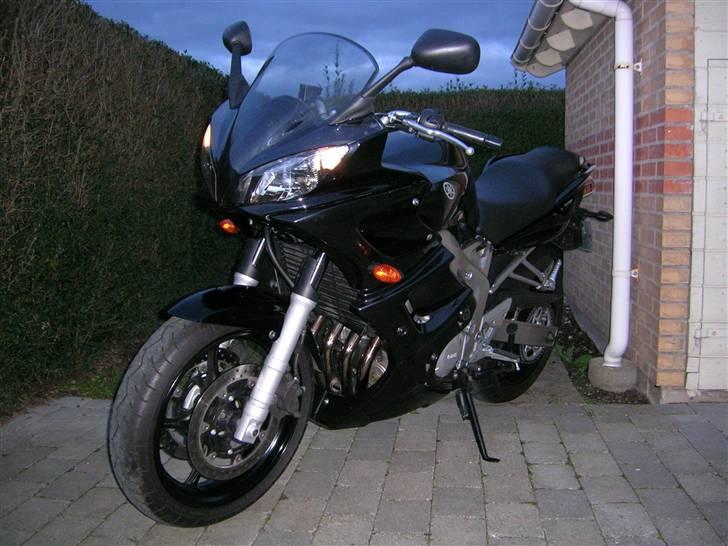Yamaha Fz6-s(solgt) billede 3